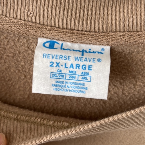 Champion crewneck XXL - Picture 2 of 4